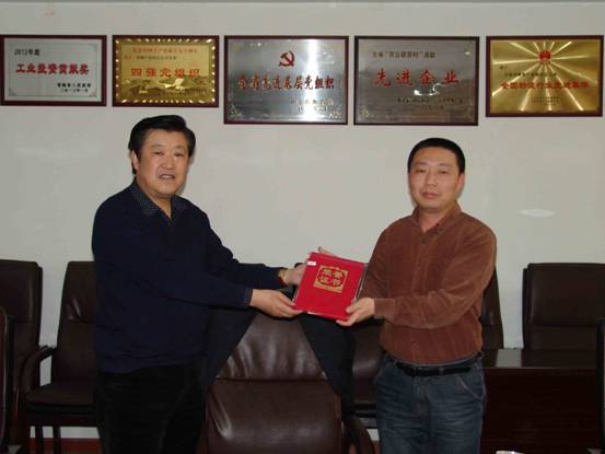 立足本職做貢獻(xiàn)，巾幗建功展風(fēng)采